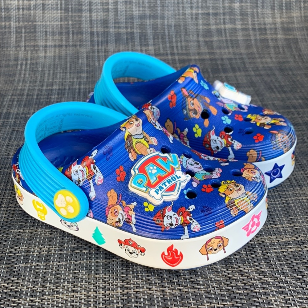 Crocs Fun Lab Paw Patrol 3D Graphics
Blue Clogs Slip on shoes Infant size 5